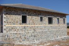 Πέτρινη μονοκατοικία στην Αρέθουσα Θεσσαλονίκης.